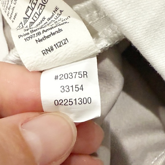 SPANX On-the-Go Shorts Ultimate Opacity Technology Classic White Size Small - Picture 13 of 14